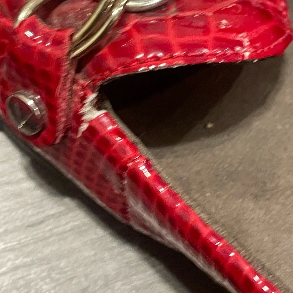Vionic Red Patent Leather Lizard Pattern Loafers Size 7